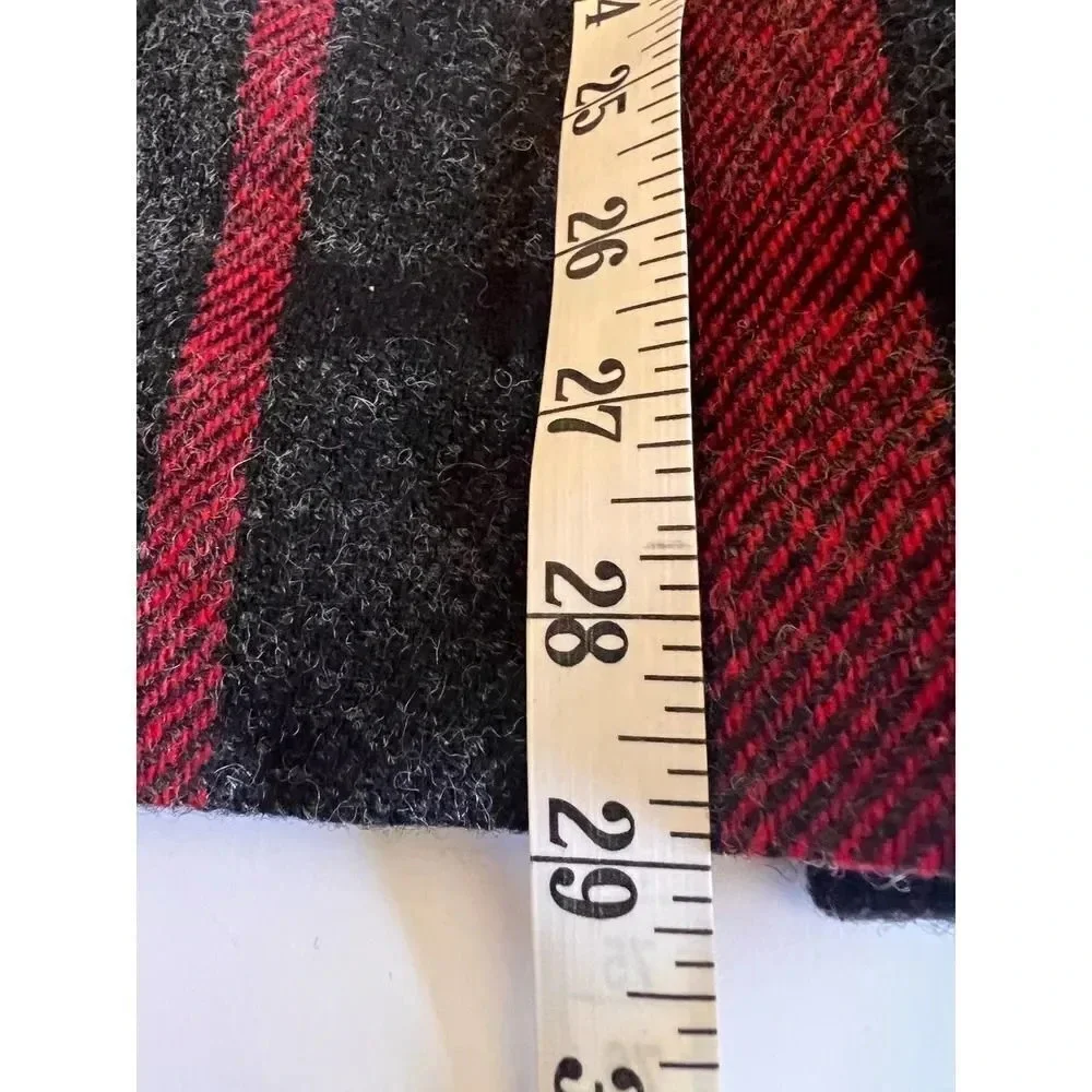 Vintage 100% wool red black plaid pleated skirt‎ size small medium
